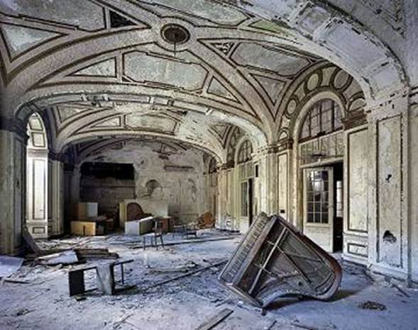  Detroit. ruined interior