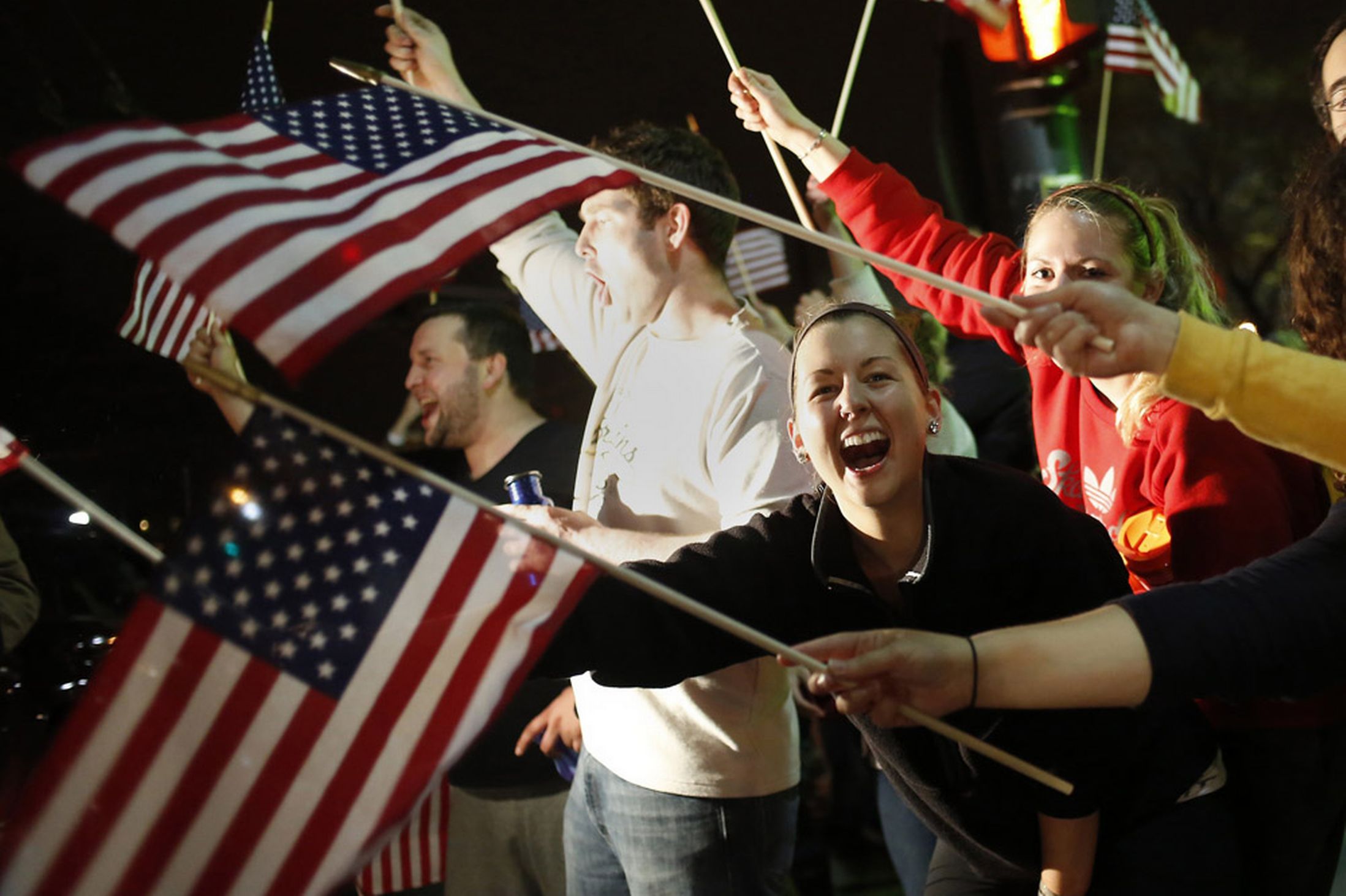 crowd.smiling.waving.flags.Boston-Celebration-Capture01842825.jpg 